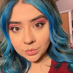 Meet your Posher, Destiny